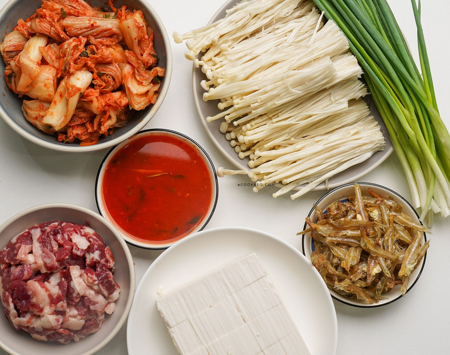 Tổng hợp 10 cách nấu canh kim chi Hàn Quốc đơn giản, nóng hổi, thơm ngon