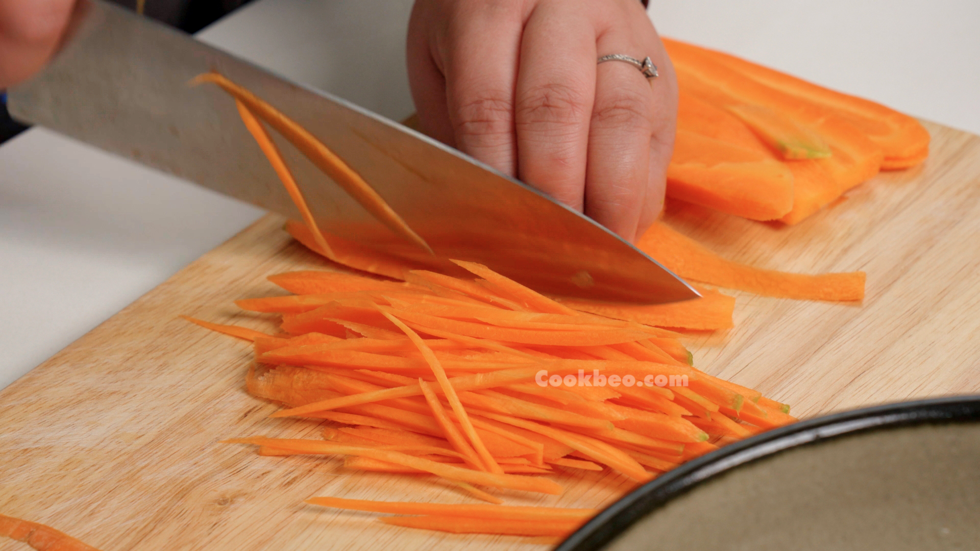 tỉa cà rốt