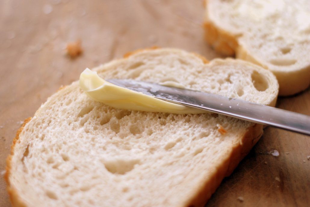 bánh mì phết bơ