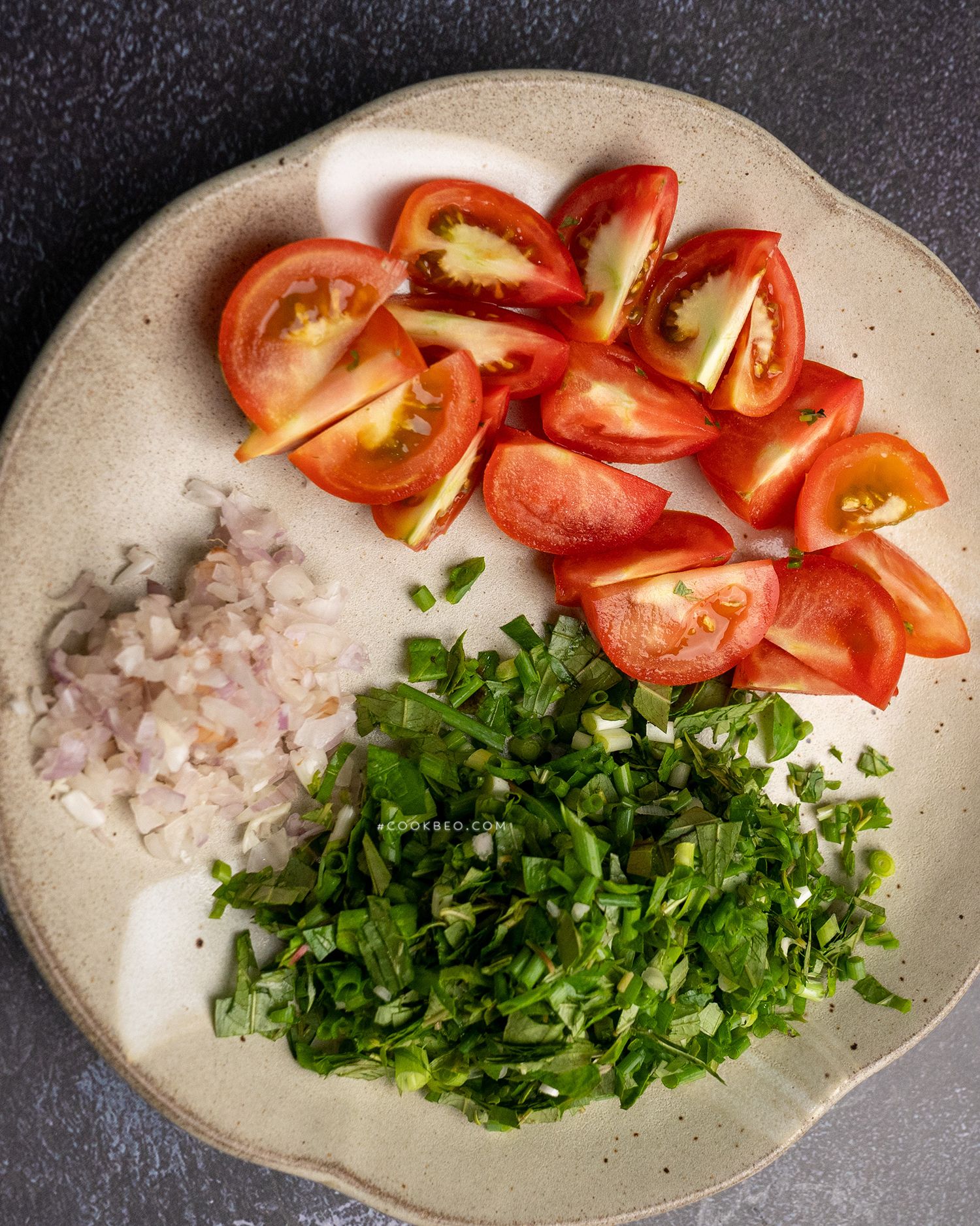 Cách thực hiện canh cải bắp quả cà chua siêu thơm và ngon và giản dị và đơn giản, dễ dàng thực hiện bên trên nhà!