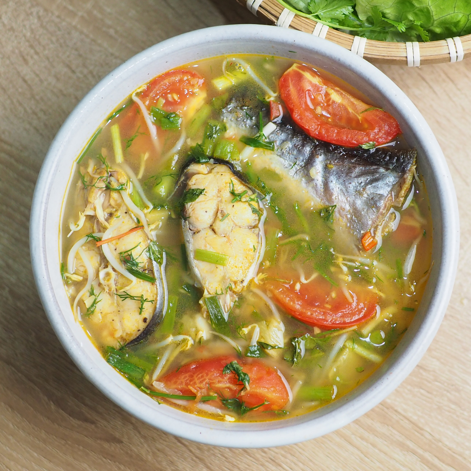 Canh chua cá basa