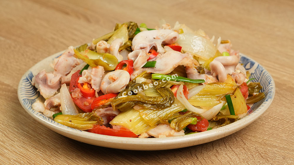 món dồi trường xào dưa cải chua