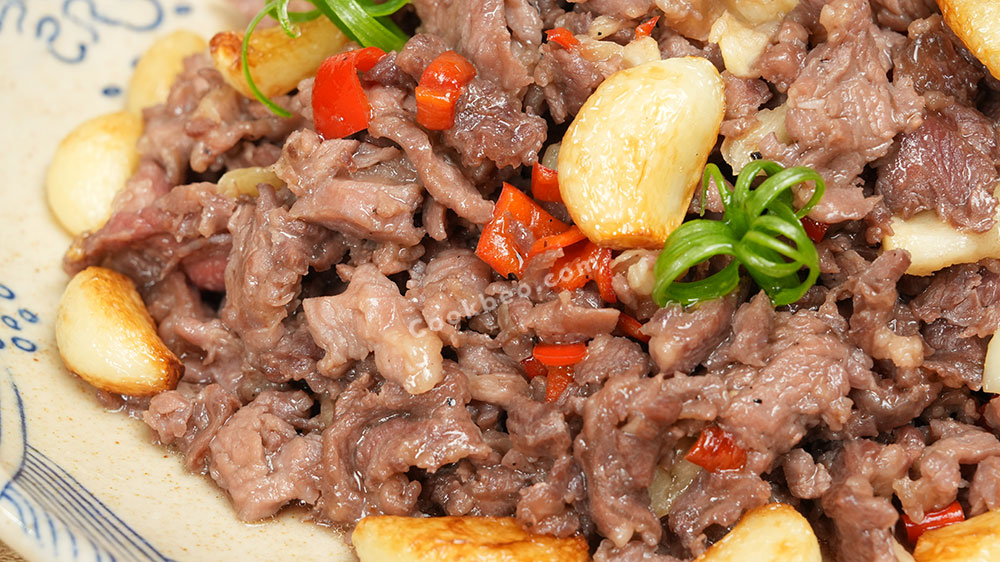 món thịt bò xào tỏi
