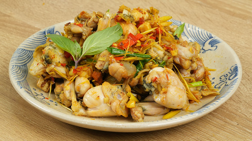 đĩa ếch xào sả ớt